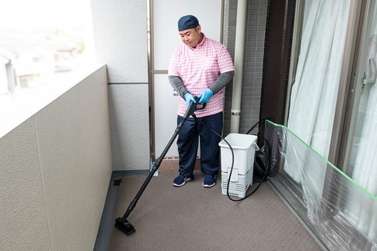 ベランダ（バルコニー）掃除 | 埼玉県草加市のハウスクリーニング・エアコンクリーニング【お掃除どんちゃん】