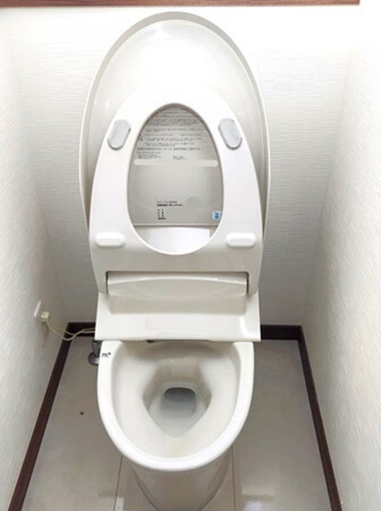 さいたま市のトイレクリーニング、便器の水垢除去【お掃除どんちゃん】